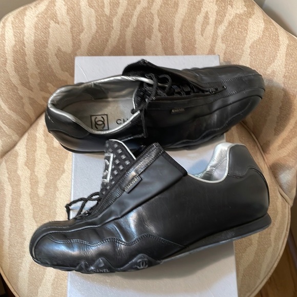 Chanel sneakers - Picture 5 of 9